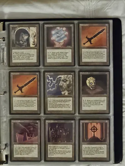 TheDark15-Artifacts02